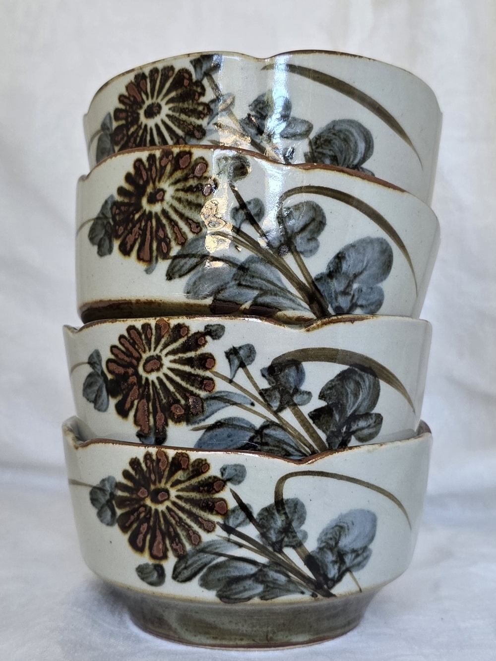 Hand-Painted Floral Ceramic Nesting Bowls in White and Brown